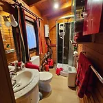 Holiday home Waldgefluester *