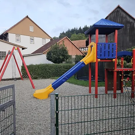 Waldgefluester * Nausis